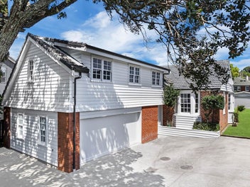 12 Cadman Avenue, Greenlane, Auckland