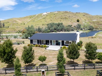 72 River Road, Waipawa