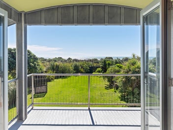 13 Rodney Avenue, Te Horo Beach