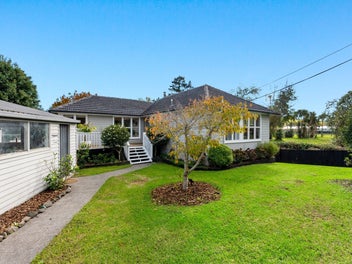 34 Muriwai Road, Waimauku, Waimauku