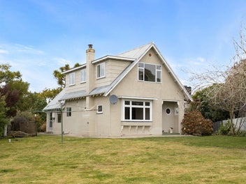 66 Norwich Street, Hampden