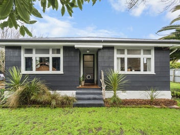 2 Lee Street, Southbridge, Southbridge