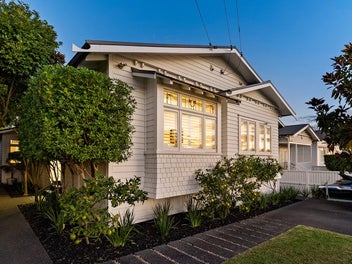 10 Oban Road, Westmere, Auckland