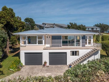13 Windsor Place, Windsor Park, Auckland