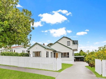 20 Rhodes Avenue, Mount Albert, Auckland