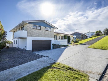 19 Darwin Crescent, Spotswood, New Plymouth