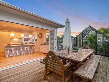41 Lake Road, Devonport, Auckland