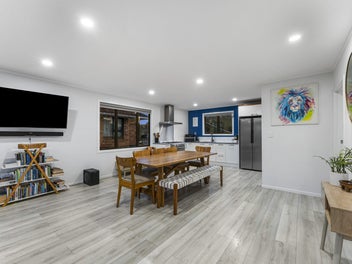 42 Harwood Crescent, Otara, Auckland