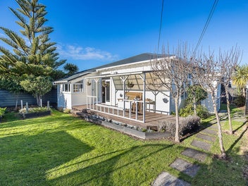9 Montreal Street, Saint Kilda, Dunedin