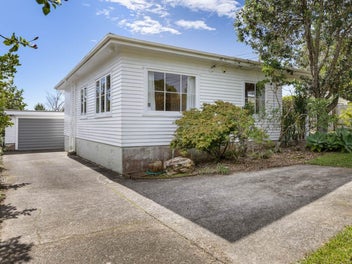 29 Puketea Street, Blockhouse Bay, Auckland