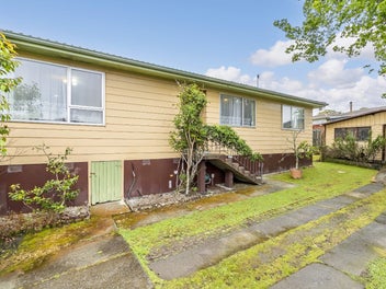 13 Clyma Place, Massey, Auckland