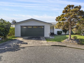 13 Chorley Grove, Churton Park, Wellington