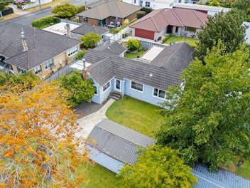 8 Bolmuir Road, Forest Lake, Hamilton