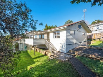3 Tesla Place, Totara Vale, Auckland