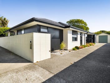 8 Clinton Street, Fitzroy, New Plymouth