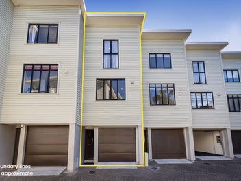 19/17 Lyon Avenue, St Lukes, Auckland