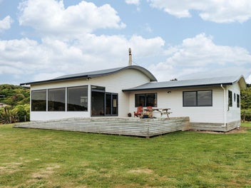 258 Jacks Bay Road, Hinahina, Owaka