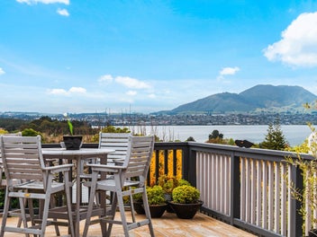 13 Silich Street, Acacia Bay, Taupo