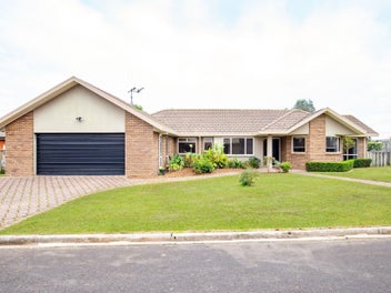 18 Halcione Close, Flagstaff, Hamilton