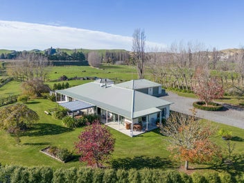 2/82 Station Road, Takapau, Waipukurau