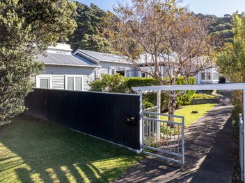 74 Inglis Street, Seatoun, Wellington