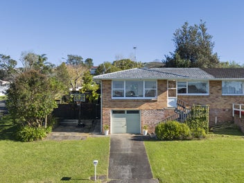1/39 Judkins Crescent, Cockle Bay, Auckland