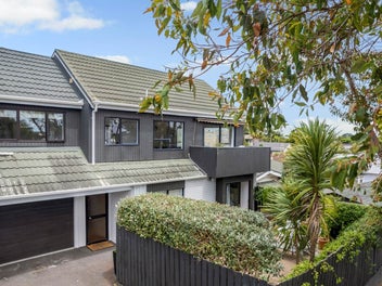 2/42 Shackleton Road, Mount Eden, Auckland