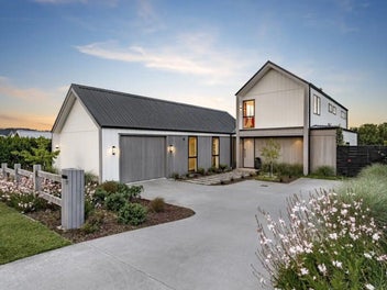 17 Dinning Road, Riverhead, Riverhead
