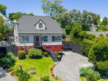 53 Robbies Road, Shelly Park, Auckland