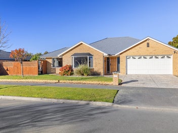 21 Bernadette Street, Aidanfield, Christchurch