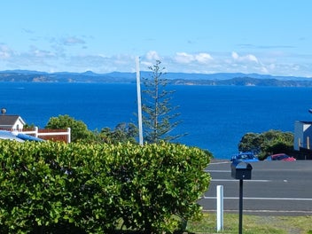 1359 Whangaparaoa Road, Army Bay, Whangaparaoa
