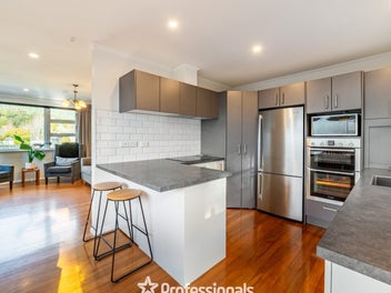 14 Pinehaven Road, Pinehaven, Upper Hutt