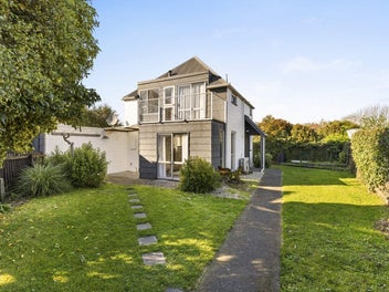 2/14 Kruse Place, Redwood, Christchurch
