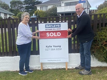236 Foyle Street, Bluff