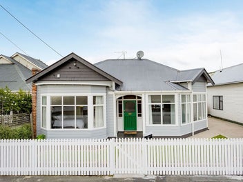 30 Coughtrey Street, Saint Clair, Dunedin