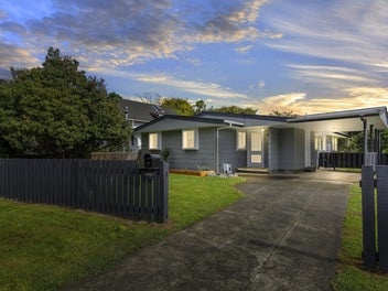7 Dunsandel Grove, Silverstream, Upper Hutt