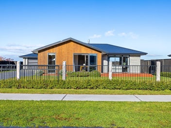8 Plover Avenue, Amberley, Amberley