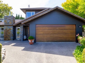 1/12 Sunset Street, Hilltop, Taupo