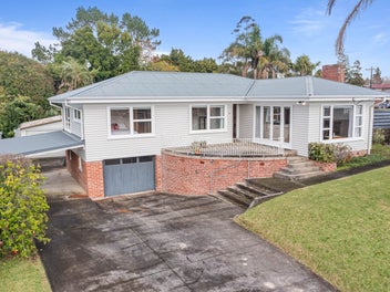 25 Beaubank Road, Kelston, Auckland