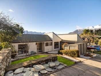 23 Greenstone Place, Fernhill, Queenstown