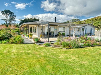 6 Trickies Road, Gladstone, Greymouth