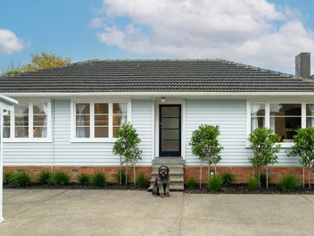 27 Essex Street, Te Atatu South, Auckland