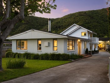 22 Beach Road, Waikawa, Picton