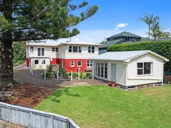 2 John Gill Road, Cockle Bay, Auckland