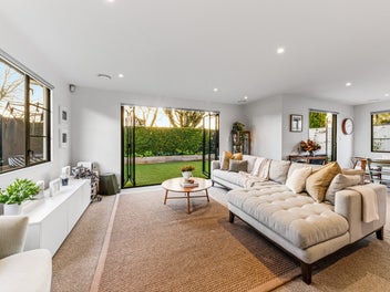 49A Dignan Street, Point Chevalier, Auckland