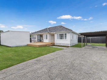 2/8 Fisher Crescent, Ōtara, Auckland
