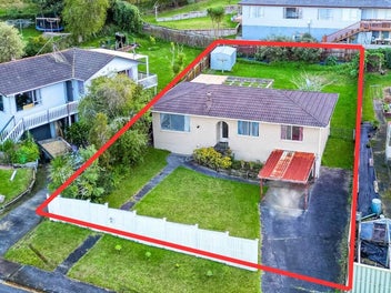 16 Wanita Place, Totara Vale, Auckland