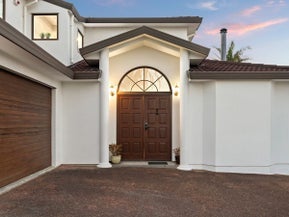 12 Carrowmore, Pinehill, Auckland