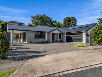 2 Frederick Place, Whalers Gate, New Plymouth