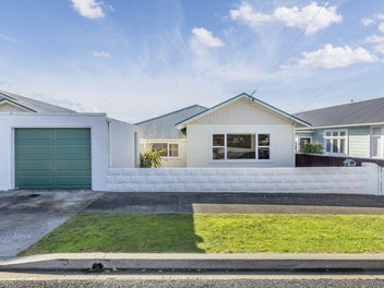 23 Endeavour Street, Lyall Bay, Wellington